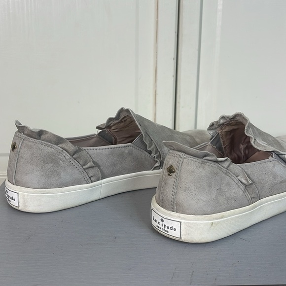 Kate Spade New York Lilly Taupe Suede Slip On Ruffled Sneaker Sz 8M - Picture 4 of 11
